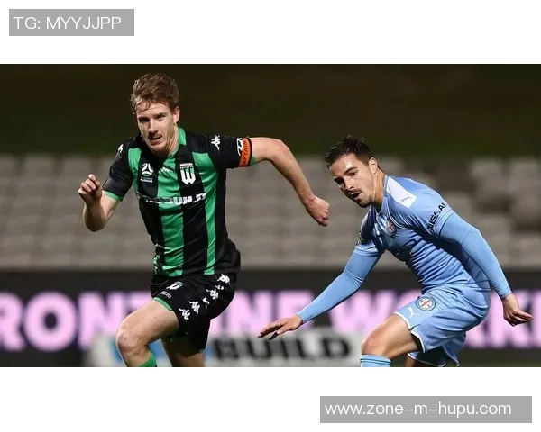 科布雷与圣漫步者的精彩对决揭示了足球战术与团队协作的重要性 科布雷与圣漫步者的精彩对决揭示了足球战术与团队协作的重要性